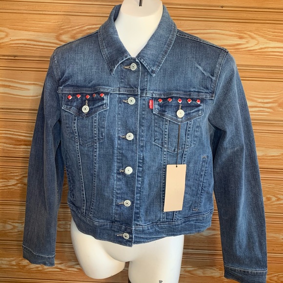 NWT Levi’s Trucker Denim Red Studded Jean Jacket L